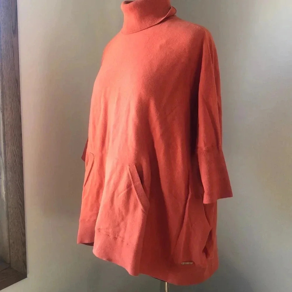 Michael‎ Kors Orange Shrug